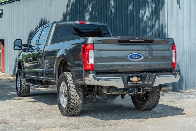 2018 Ford F-350 - Image 3