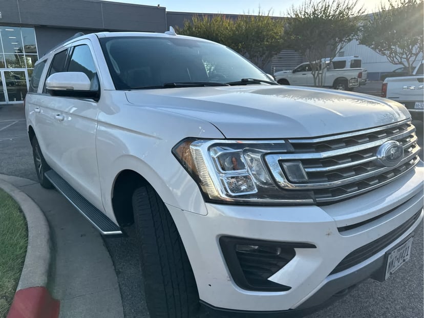 2018 Ford Expedition - Image 2