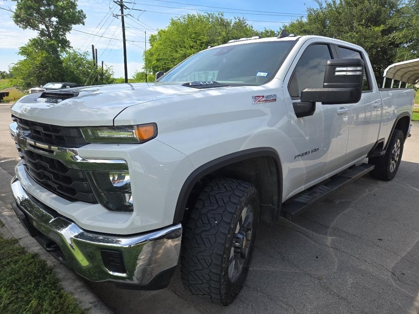 2024 Chevrolet Silverado HD - Image 1