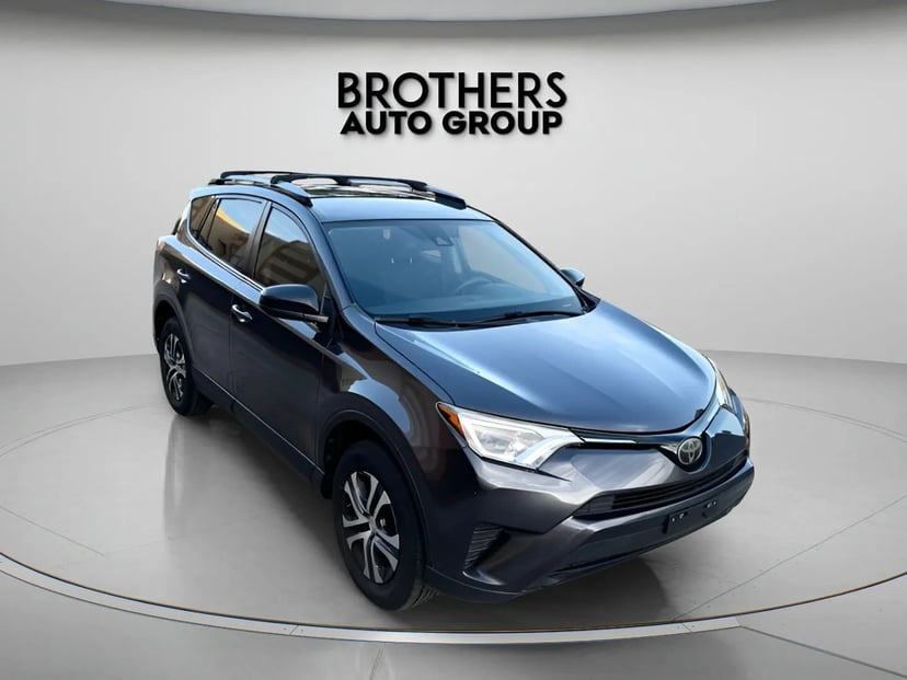 2018 Toyota RAV4 - Image 1