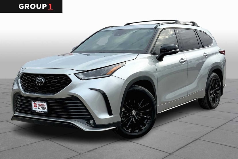 2024 Toyota Highlander - Image 1