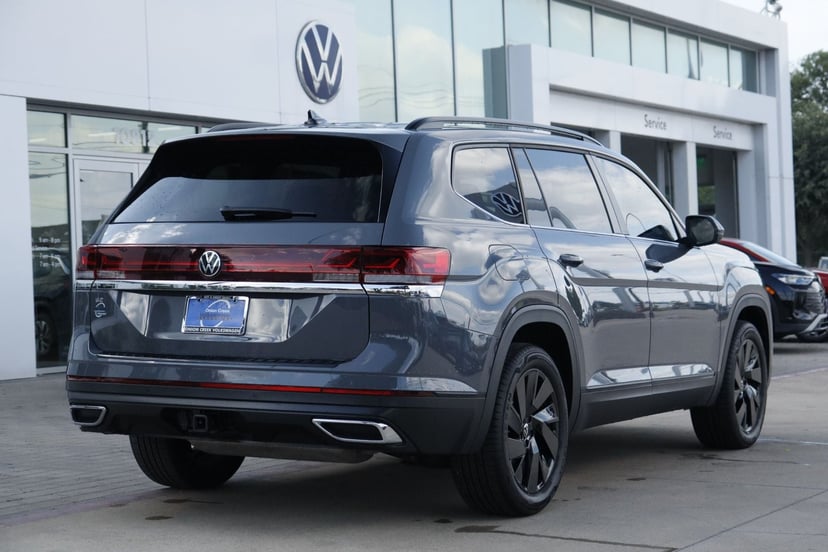 2026 Volkswagen Atlas - Image 3