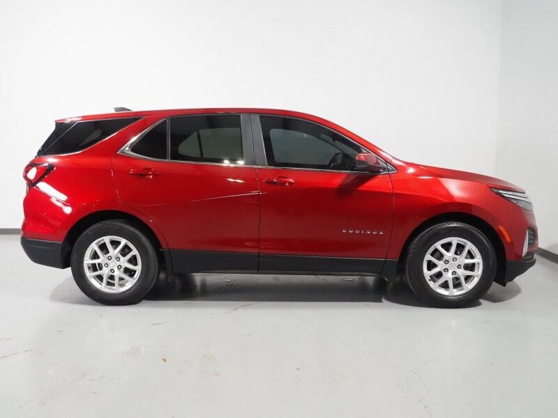 2022 Chevrolet Equinox - Image 2
