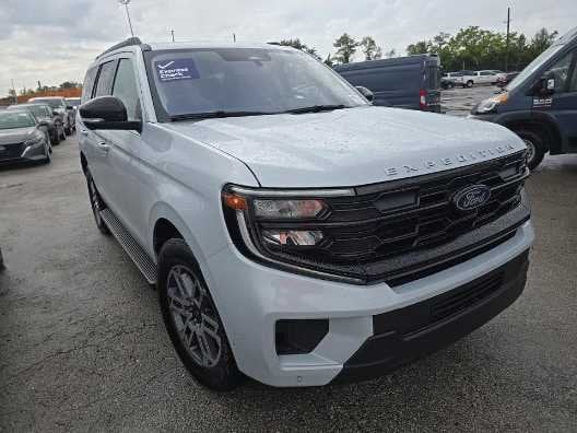 2025 Ford Expedition - Image 1