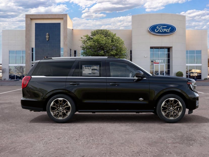 2027 Ford Expedition - Image 1