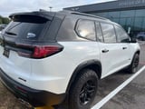 2024 GMC Acadia - Preview 3