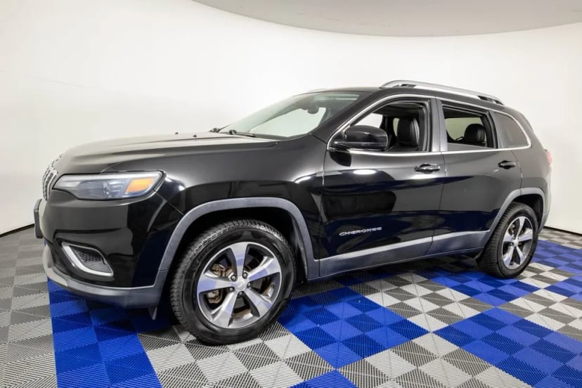 2019 Jeep Cherokee - Image 1