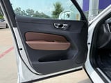 2023 Volvo XC60 - Preview 11