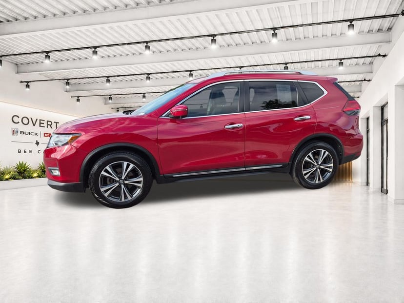2017 Nissan Rogue - Image 3