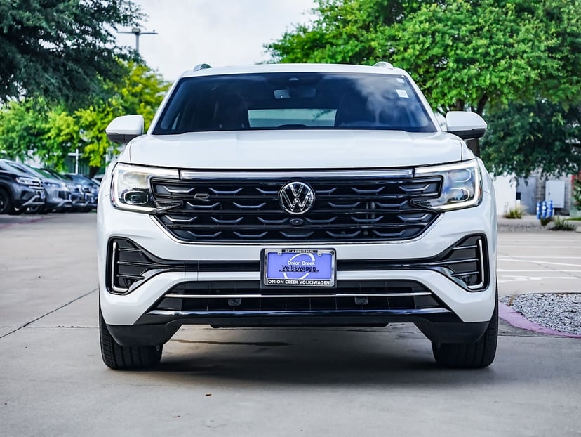 2024 Volkswagen Atlas Cross Sport - Image 1