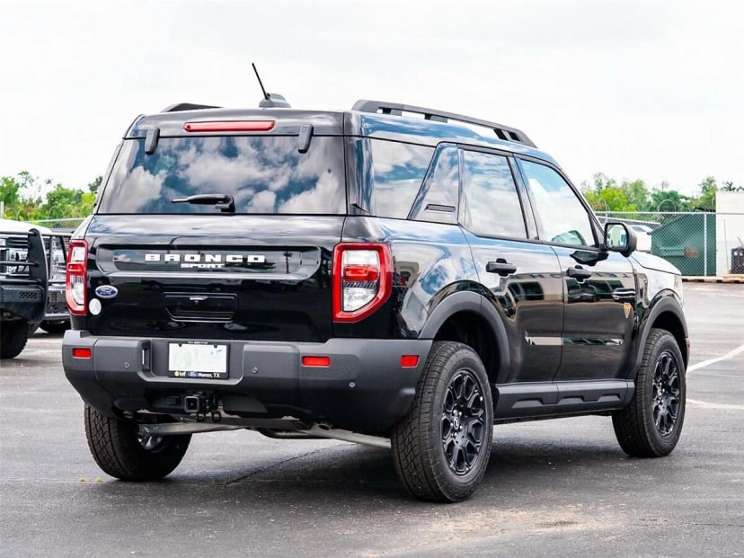 2025 Ford Bronco Sport - Image 3