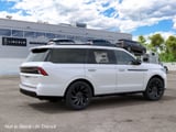 2027 Lincoln Navigator - Preview 6