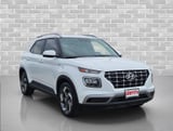 2025 Hyundai Venue - Preview 3