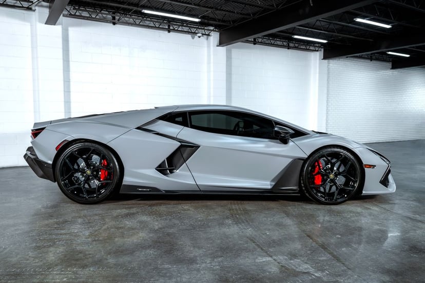 2024 Lamborghini Revuelto - Image 2