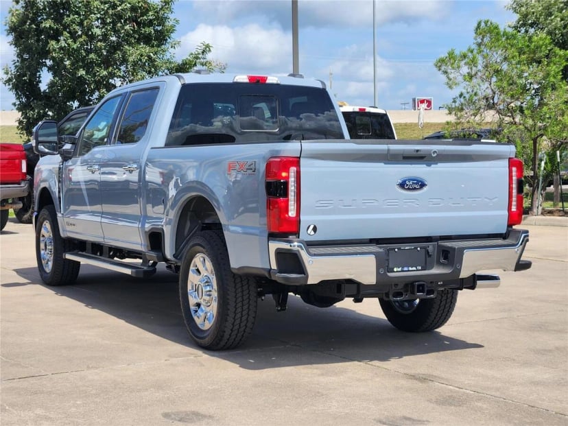 2026 Ford F-250 - Image 3