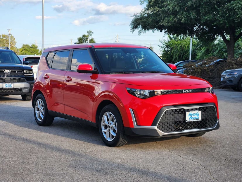 2023 Kia Soul - Image 3