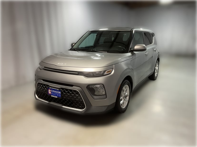 2022 Kia Soul - Image 2