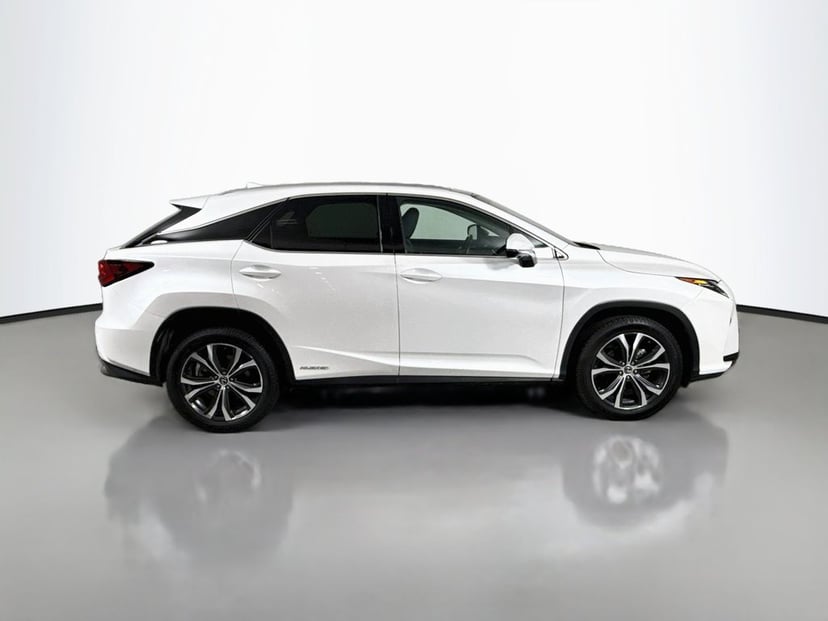 2019 Lexus RX - Image 2