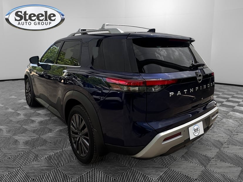 2022 Nissan Pathfinder - Image 3