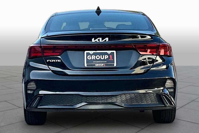 2022 Kia Forte - Image 3