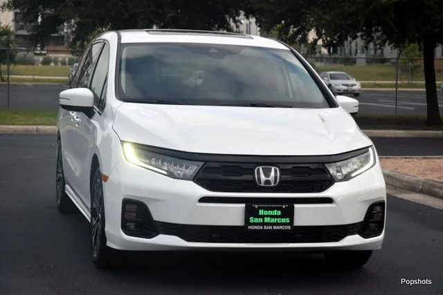 2026 Honda Odyssey - Image 2