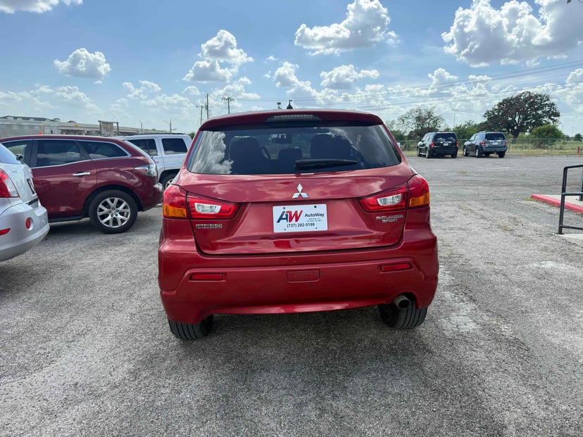 2011 Mitsubishi Outlander Sport - Image 2