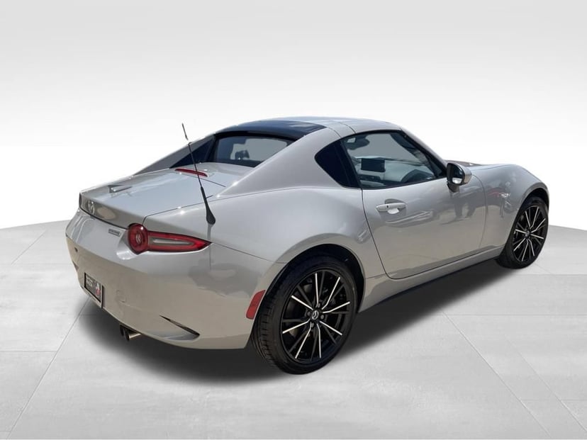2026 Mazda MX-5 - Image 3