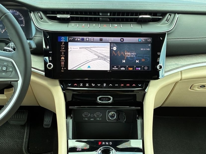 2026 Jeep Grand Cherokee L - Image 2