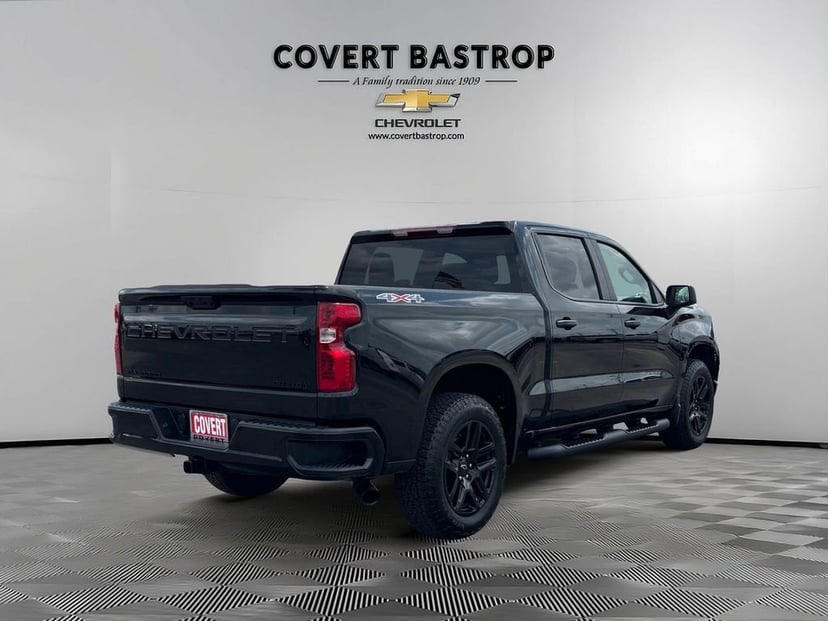 2026 Chevrolet Silverado 1500 - Image 2