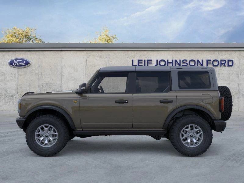 2025 Ford Bronco - Image 1
