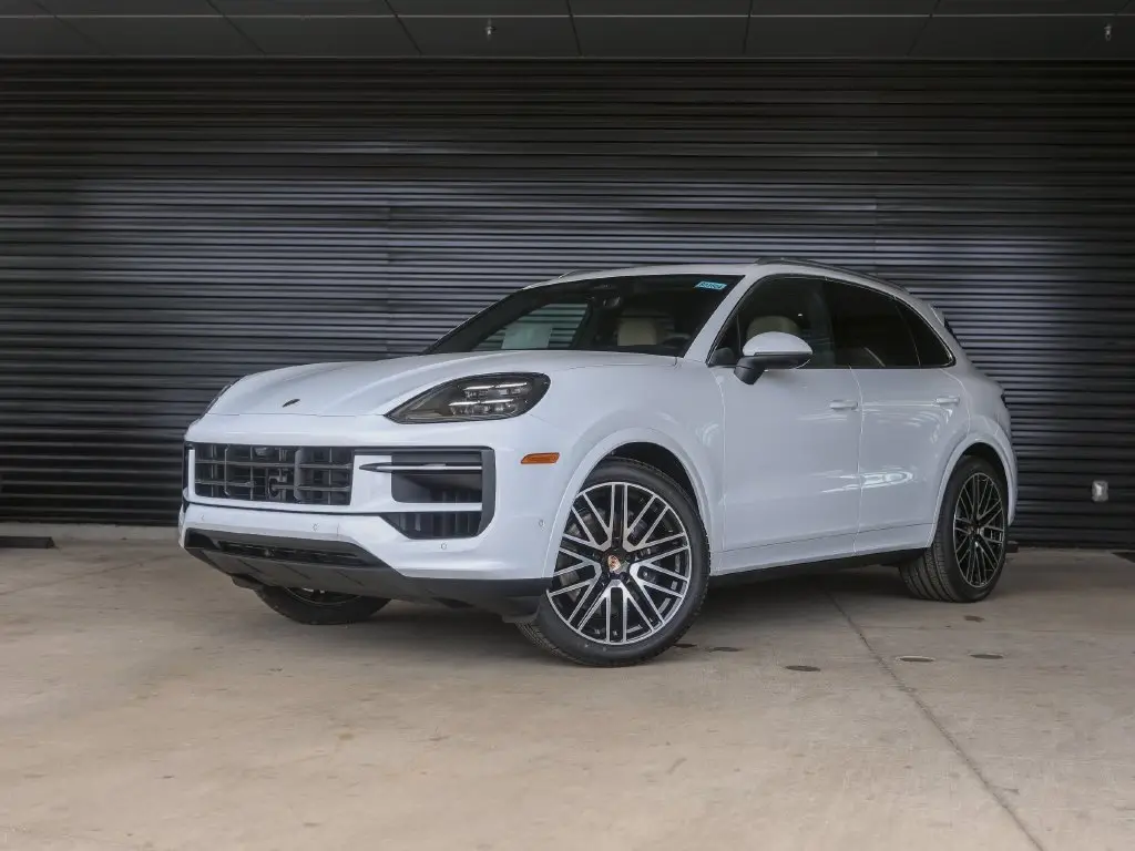 2026 Porsche Cayenne - Image 1