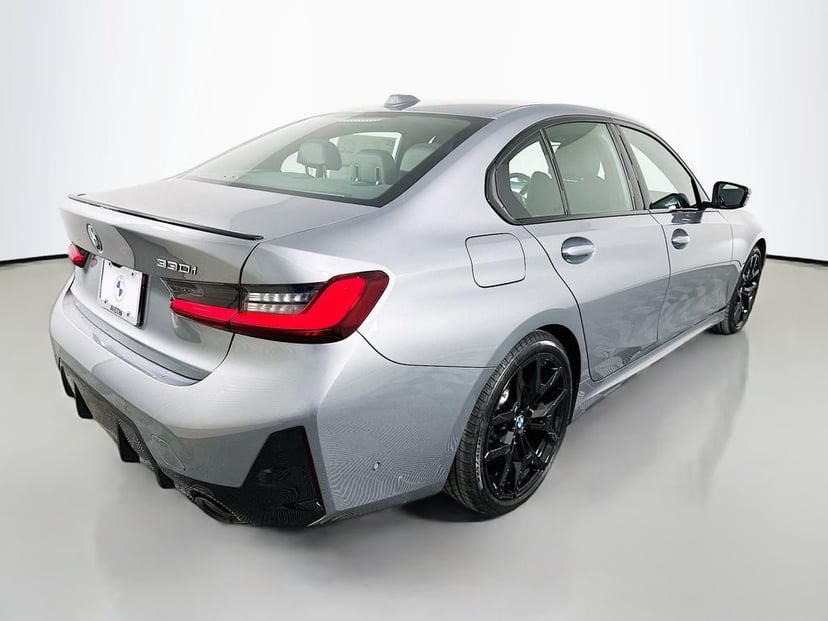 2026 BMW 3 Series - Image 3