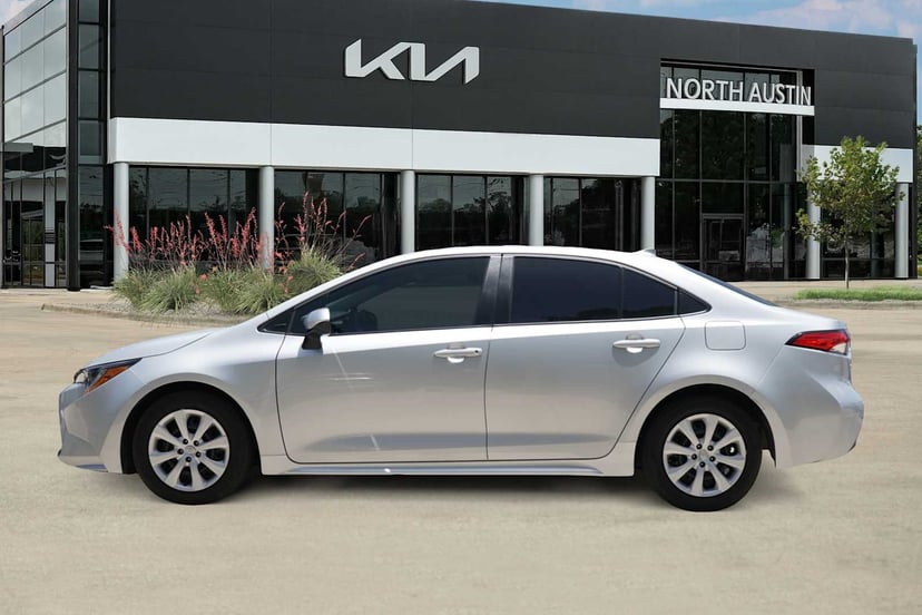 2025 Toyota Corolla - Image 2