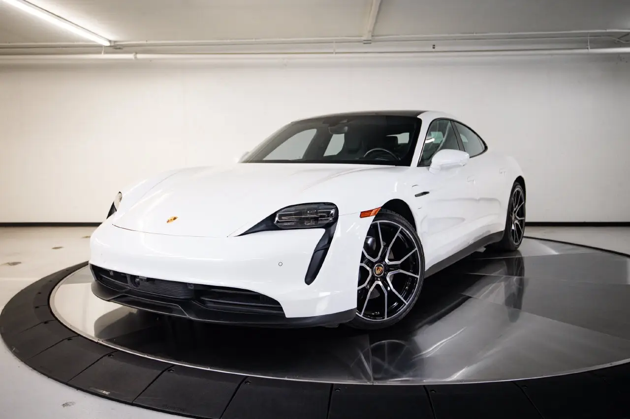 2024 Porsche Taycan - Image 1