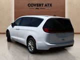 2027 Chrysler Pacifica - Preview 4
