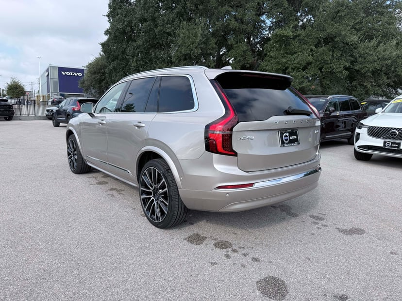 2026 Volvo XC90 - Image 3