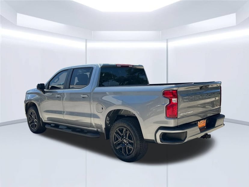 2026 Chevrolet Silverado 1500 - Image 1
