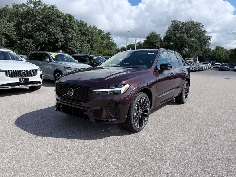 2026 Volvo XC60 - Image 1