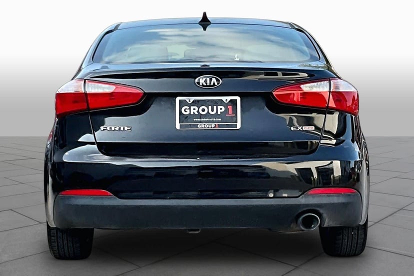 2015 Kia Forte - Image 3