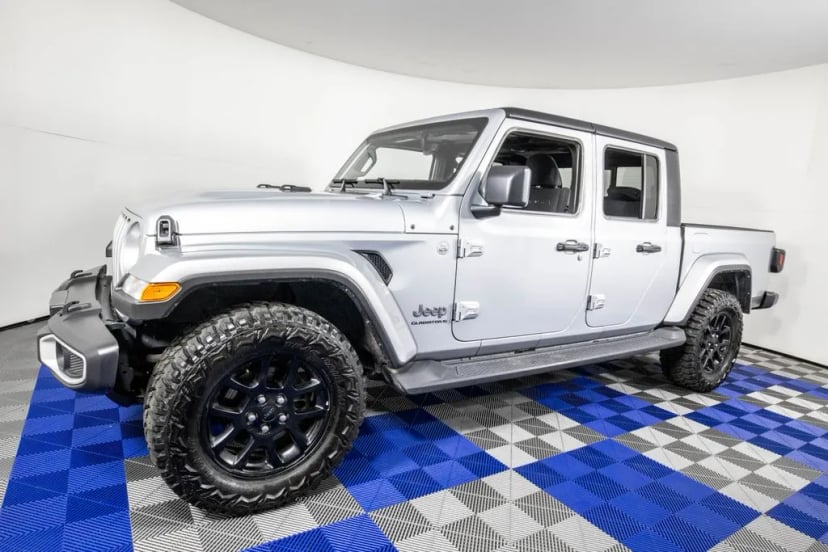 2023 Jeep Gladiator - Image 1