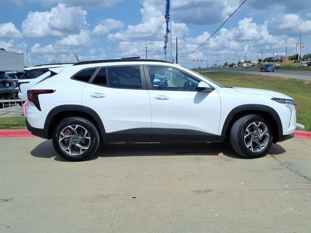 2026 Chevrolet Trax - Image 2