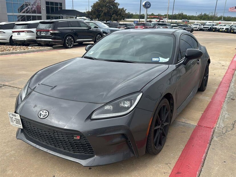 2023 Toyota GR86 - Image 1