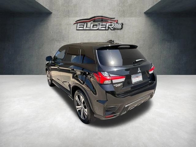 2025 Mitsubishi Outlander Sport - Image 3