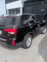 2015 Kia Sorento - Preview 3