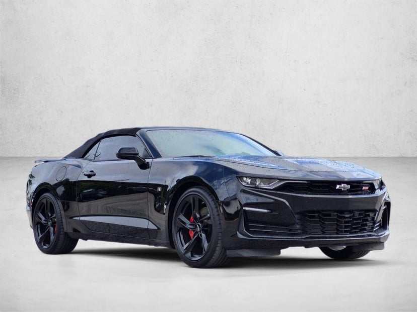 2024 Chevrolet Camaro - Image 2