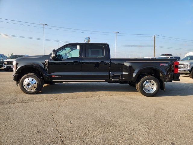 2026 Ford F-450 - Image 2
