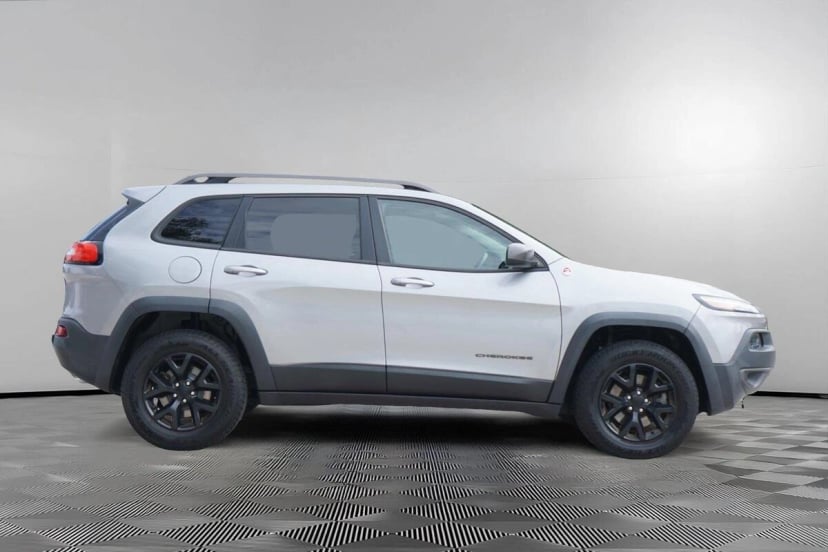 2015 Jeep Cherokee - Image 1