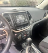 2018 Jeep Cherokee - Preview 11