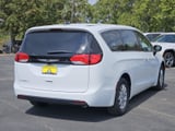2027 Chrysler Pacifica - Preview 5