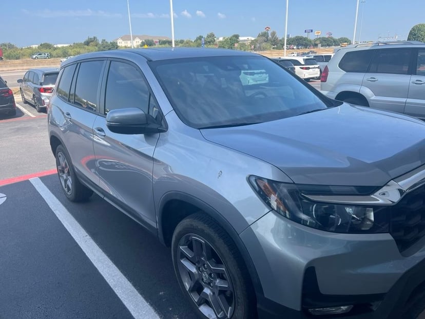 2023 Honda Passport - Image 1